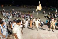 Sharayu Arati by HH Swamiji at Naya Ghat, Ayodhya (23 March 2025)